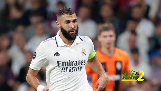 لماذا وافق بنزيما على البقاء مع ريال مدريد حتى 2024 رغم كبر عمره؟