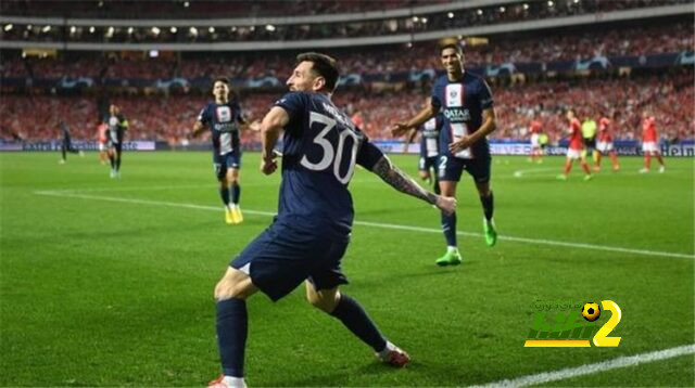 أسطورة نادي بورتو يستغل تواجد ميسي في البرتغال لطلب توقيعه