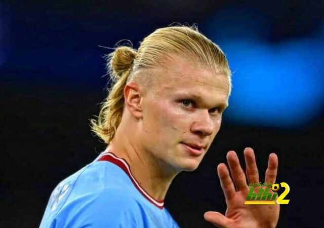 ما السبب وراء جلوس هالاند على مقاعد البدلاء أمام كوبنهاجن ؟
