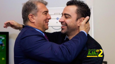 هل إقالة تشافي من برشلونة هي الحل؟
