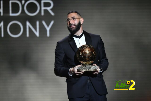 كم سيحصل كريم بنزيما من ريال مدريد بعد الفوز بالكرة الذهبية ؟
