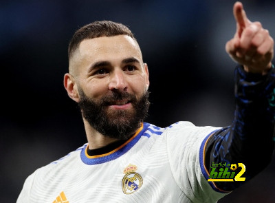 بنزيما كان قريباً من الانضمام إلى برشلونة