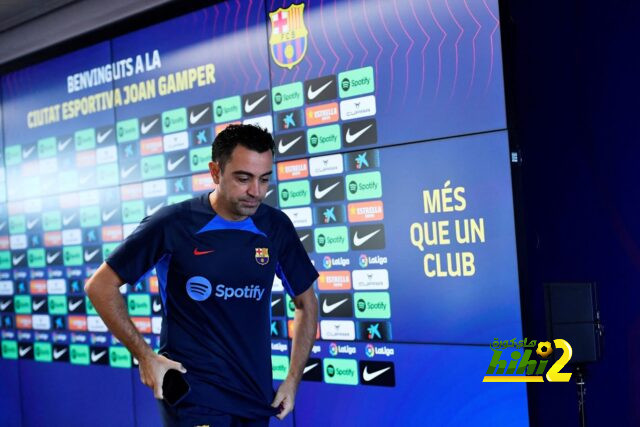 من هو اللاعب الذي فاجئ تشافي في تدريبات برشلونة ؟