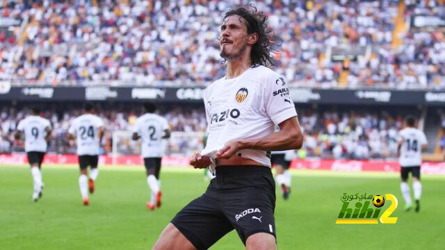 هل ينتقم كافاني من برشلونة لهذا السبب؟