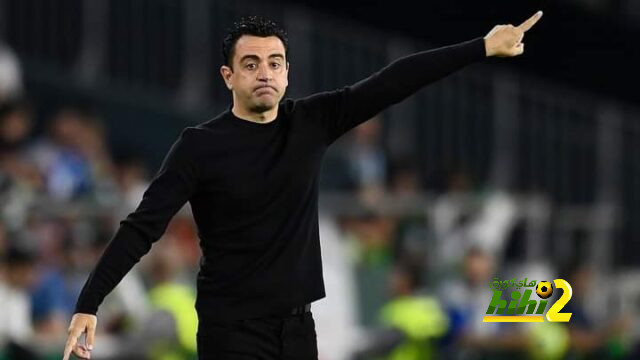 تشافي يفتح الباب لرحيل لاعب برشلونة