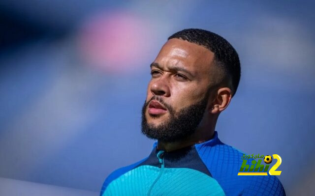 ممفيس ديباي … اللاعب الذي خذل شعب برشلونة!