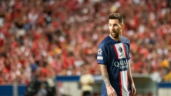 عاجل : ميسي يصاب قبل 15 يوم فقط من انطلاقة المونديال !