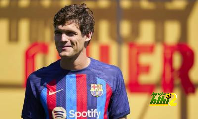 برشلونة يخطط لتجديد عقد ألونسو