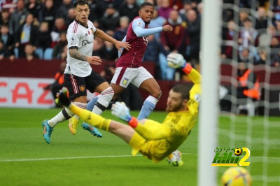 مانشستر يونايتد يخسر 3-1 أمام أستون فيلا