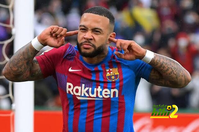 برشلونة يحسم مستقبل ديباي