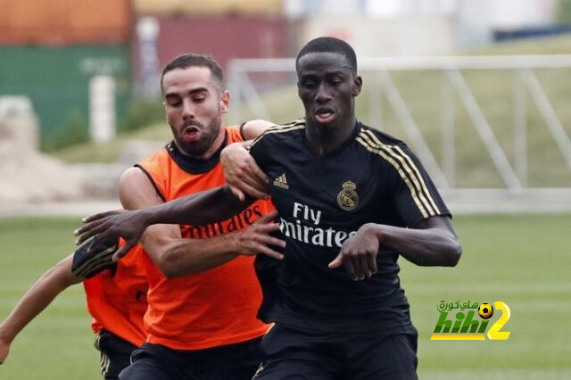 طوفان الشك يضرب كارفاخال في ريال مدريد
