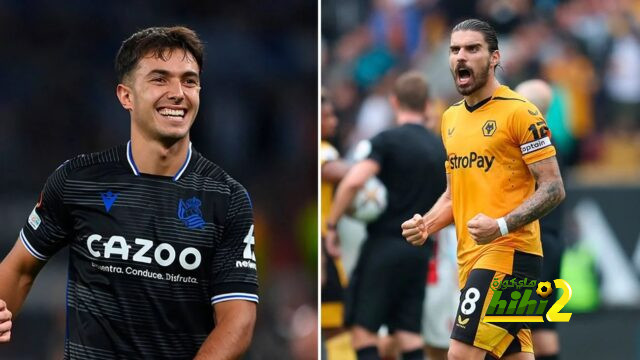 خلاف داخلي في برشلونة بسبب خط الوسط