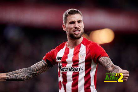ما يعيق تعاقد برشلونة مع مارتينيز ؟