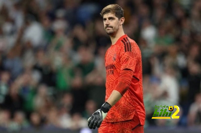 مدرب منتخب بلجيكا يشيد بأداء كورتوا