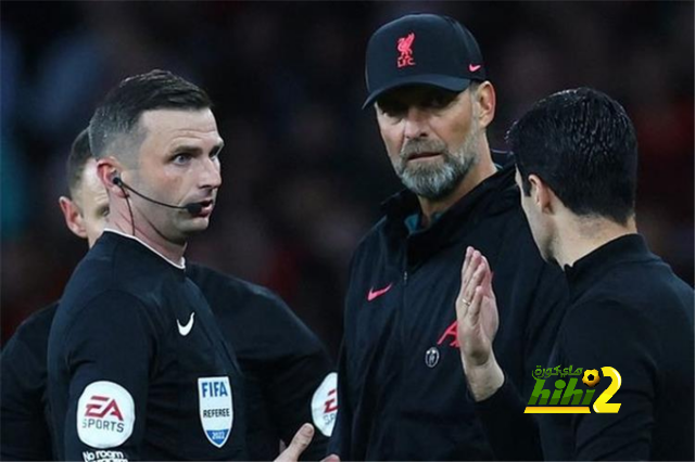 حكم مباراة ليفربول وأرسنال يعتذر لـ كلوب على الأخطاء !