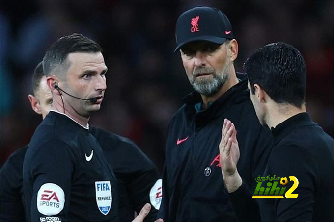 حكم مباراة ليفربول وأرسنال يعتذر لـ كلوب على الأخطاء !