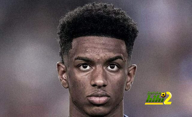 فيديو .. بالدي يطير إلى قطر لـ الالتحاق بمنتخب اسبانيا في كأس العالم