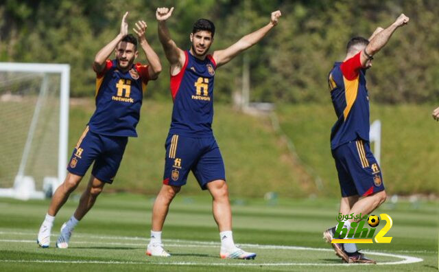 اسينسيو يعود لتدريبات المنتخب الإسباني الجماعية