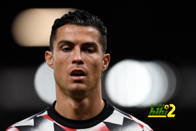 لماذا يريد رونالدو الإستمرار في الدوري الإنجليزي رغم كبر سنه ؟