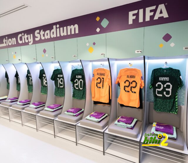 الدوسري يقود هجوم السعودية أمام بولندا في كأس العالم