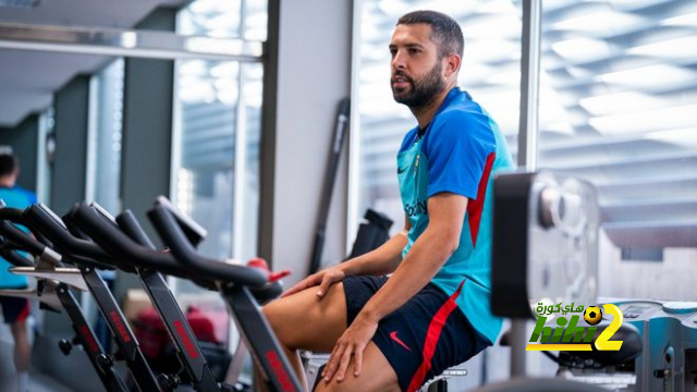 موقف برشلونة حاليا من إستمرار ألبا