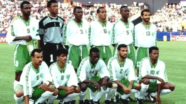 السعودية سبق و ان فعلتها  في مونديال 1994 و تجاوزت دور المجموعات بفوز في الجولة الثالثة