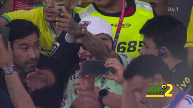 شبيه نيمار يظهر في مباراة البرازيل وسويسرا