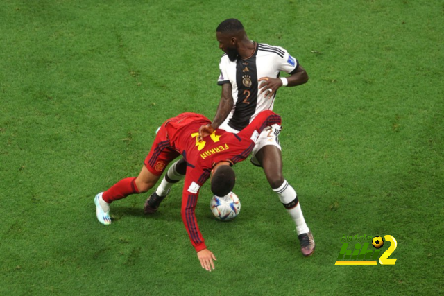 لماذا خسر منتخب ألمانيا ضد اليابان …هل إنقسم المنتخب يومها ؟