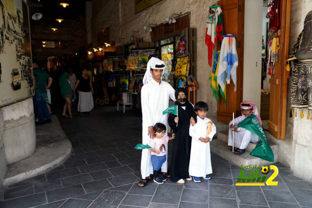 جمهور السعودية في شوارع قطر استعدادا للقاء المكسيك الحاسم
