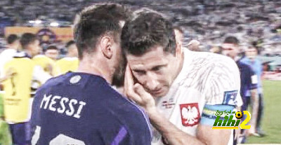 ميسي يرفض الحديث عما دار بينه وبين ليفاندوفسكي