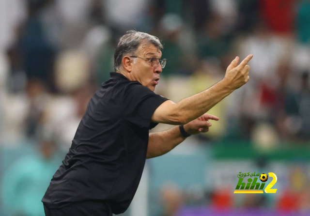 لماذا إستقال تاتا مارتينو مدرب منتخب المكسيك على الهواء مباشرة ؟