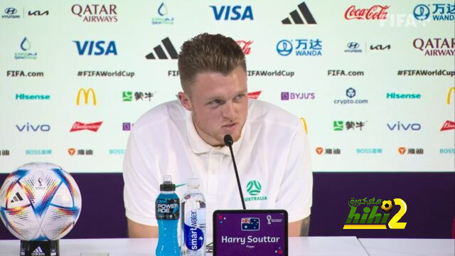لاعب استراليا: ميسي و رونالدو مثال لجميع اللاعبين بمختلف الأجيال