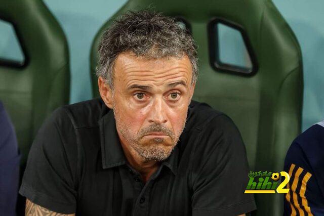 مشجعو اللاروخا يطالبون برحيل أنريكي