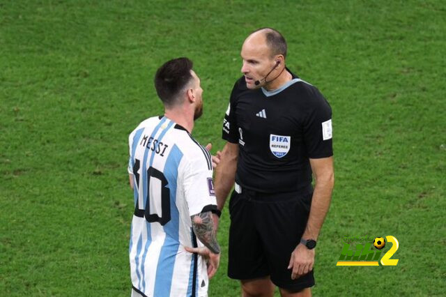 فيفا يفتح تحقيقا لأحداث مباراة الأرجنتين وهولندا