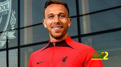 أرثر ميلو يفاجئ ليفربول بعودة مبكرة من الإصابة