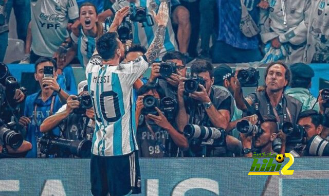 ميسي ، أول من يفعلها في التاريخ