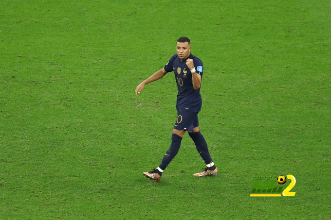 مبابي يكرر انجاز غائب من 54 عامًا