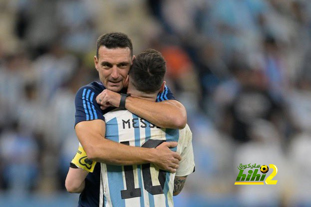 سكالوني ثالث مدرب في التاريخ يفعلها !