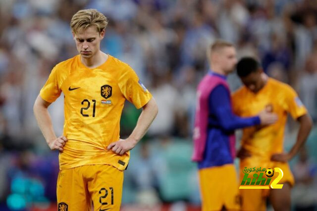 دي يونج يعود لتدريبات برشلونة