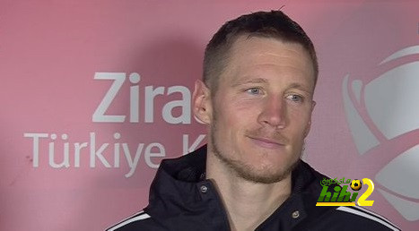 تصريح مثير من مهاجم هولندا عن حادثة ميسي بالمونديال