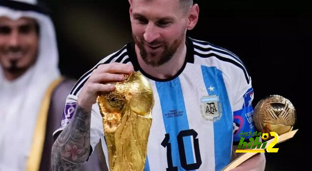 بيدريرول يسخر من أنباء احتمالية عودة ميسي إلى برشلونة