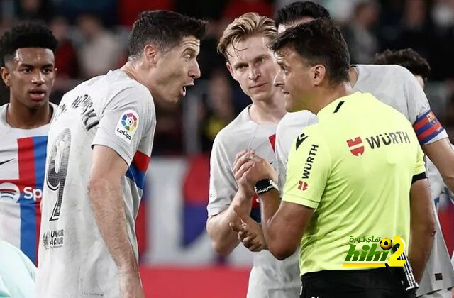 برشلونة يتلقى صدمة بشأن إيقاف ليفاندوفسكي