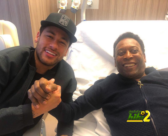 بيليه يتوج بجائزة أفضل لاعب في التاريخ و نيمار يتسلمها مكانه !