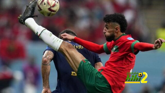 مزراوي لتعويض دومفريس في إنتر ميلان