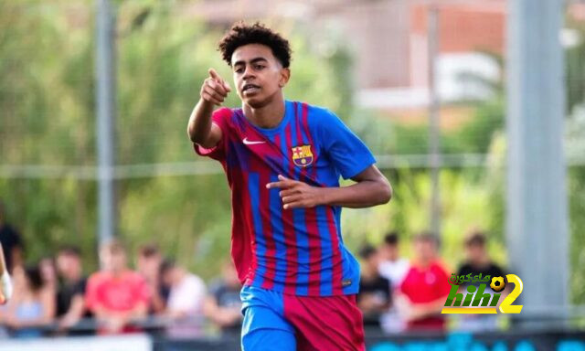 ايفان دي لا بينيا كلمة السر لبقاء لامين في برشلونة !