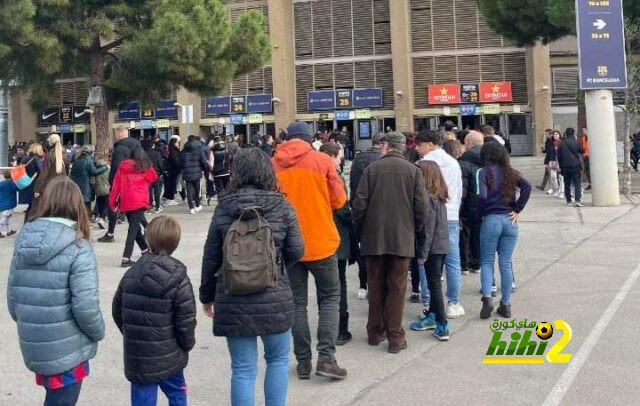 عدد قياسي من الجمهور يحضر مران برشلونة المفتوح