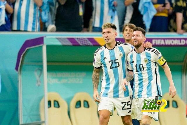 مارتينيز يتحدث عن إمكانية اعتزال ميسي اللعب الدولي