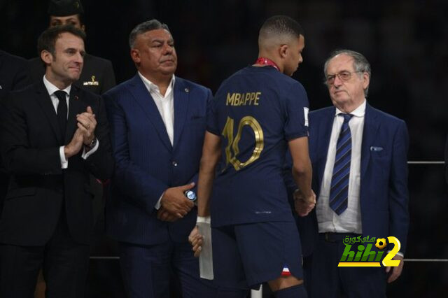 الطفل الذي أعاد تربية رئيس الاتحاد الفرنسي