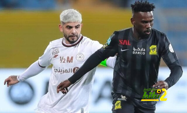 الاتحاد يكتفي بالتعادل الايجابي مع الشباب بدوري روشن السعودي !