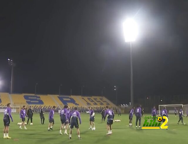 هل يغيب ميندي عن مواجهة فالنسيا؟